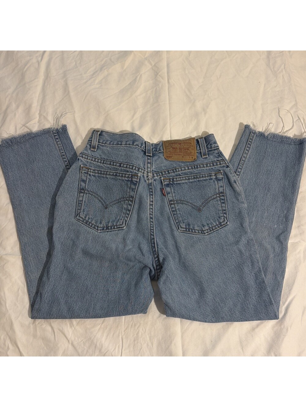 Vtg Levi's 550 Women's Jean Relaxed Frayed Leg Faded Denim Size 4 Mis M
